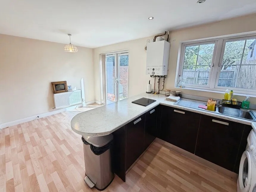 Woodleigh Close, Leicester, LE5, photo 13
