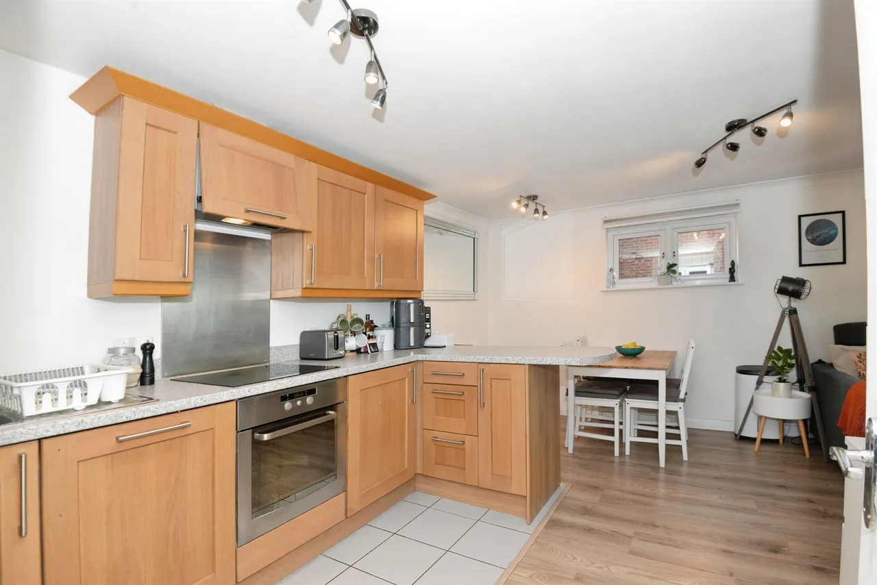 Coopers Rise, High Wycombe, HP13, photo 4