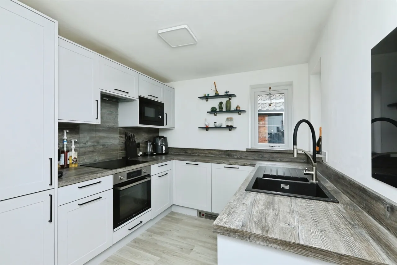 Shireoaks Row, Shireoaks, S81, photo 4
