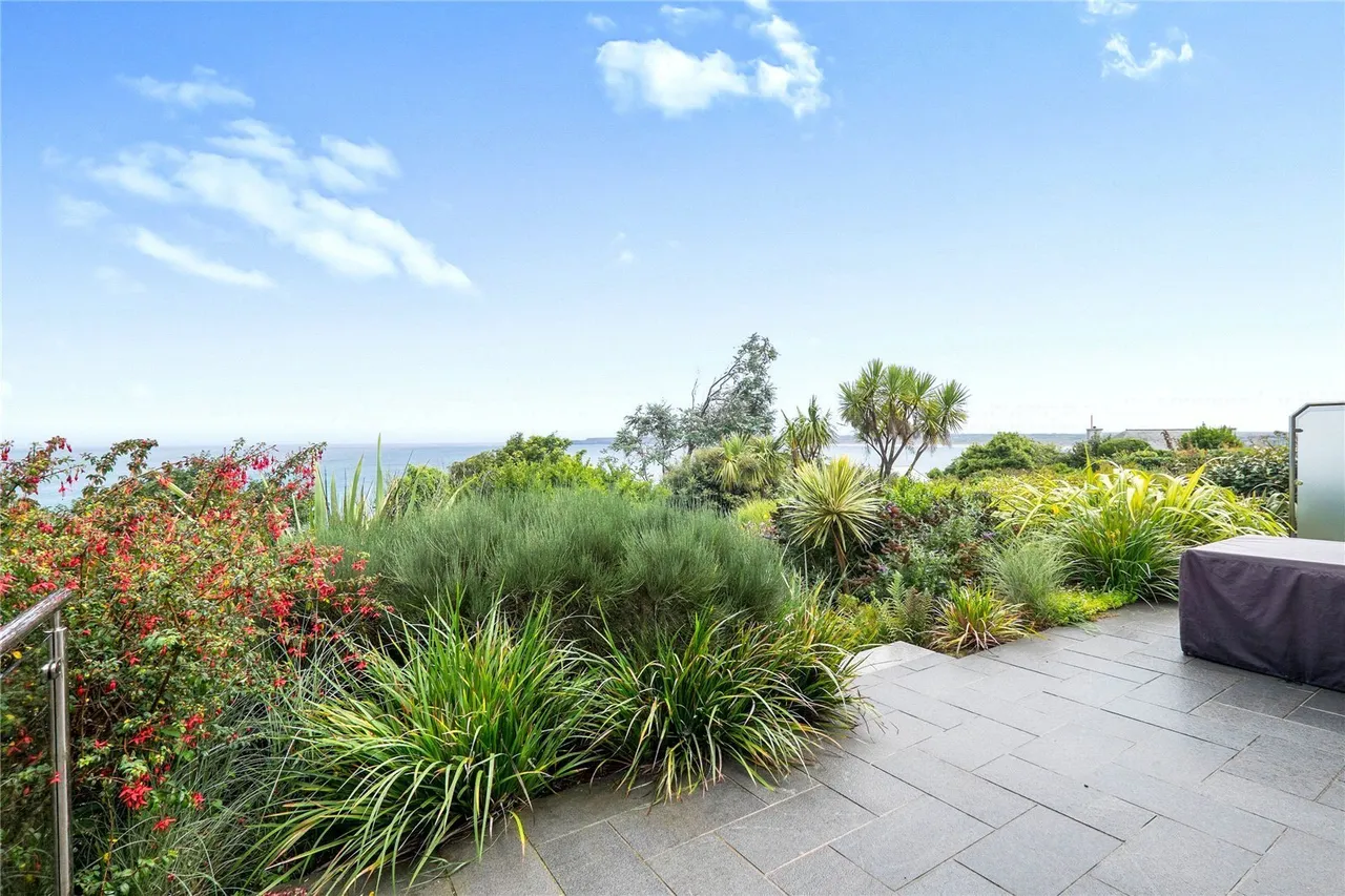 Trelyon Avenue, St. Ives, TR26, photo 13