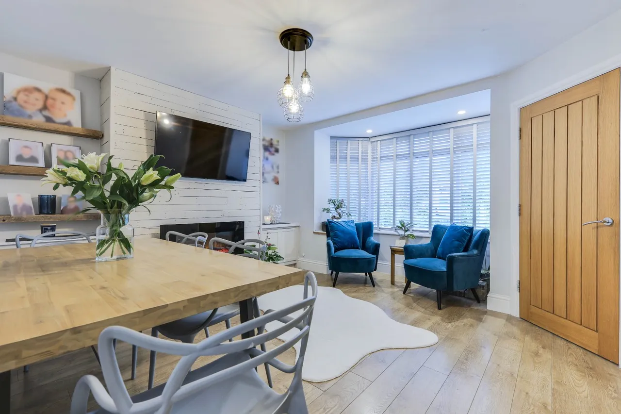 Rufford Ridge, Yeadon, LS19, photo 6
