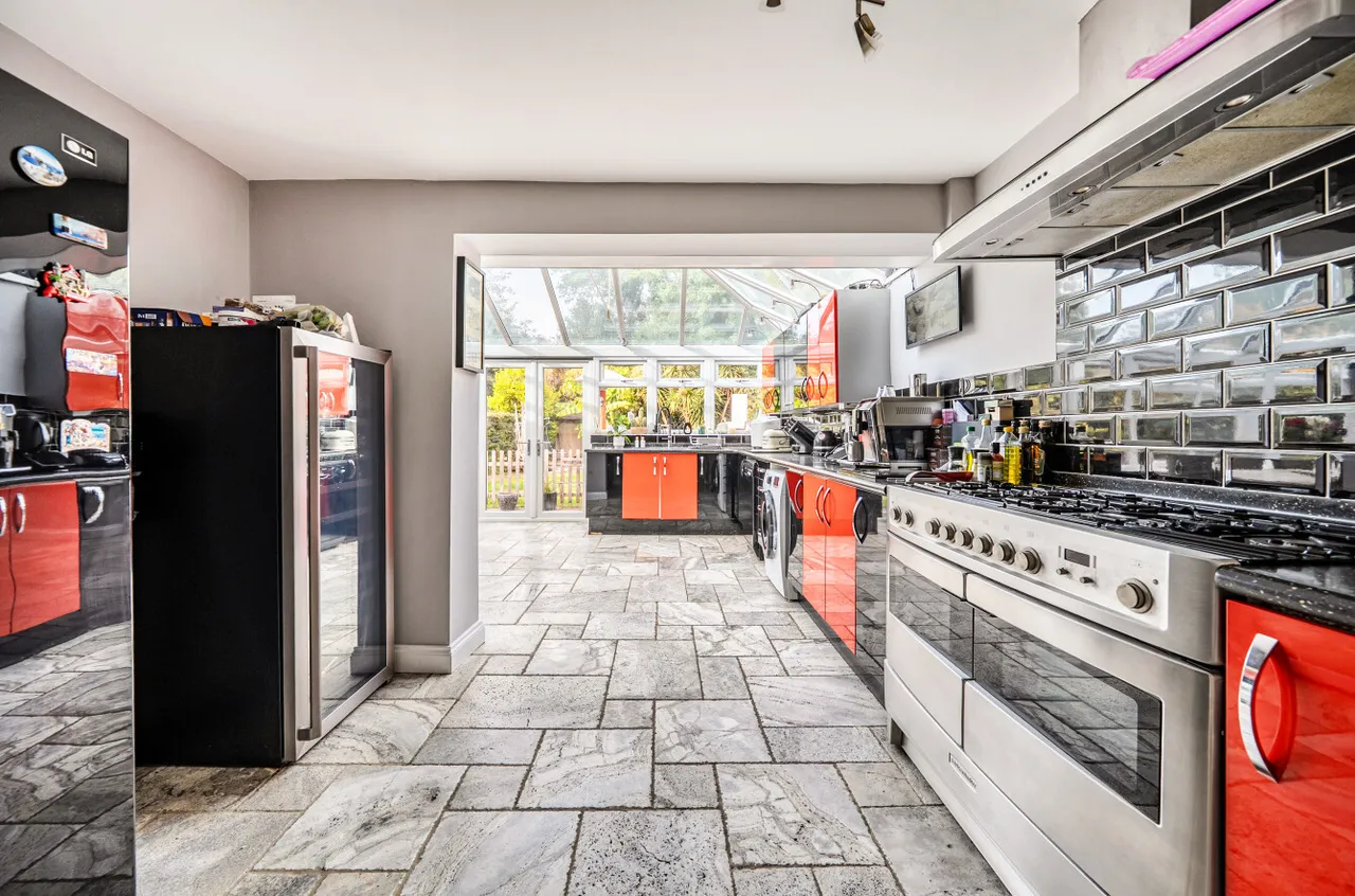 Sheridan Road, Frimley, GU16, photo 15