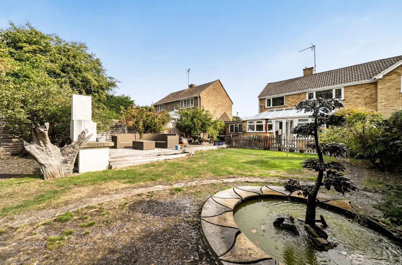 Sheridan Road, Frimley, GU16, photo 10