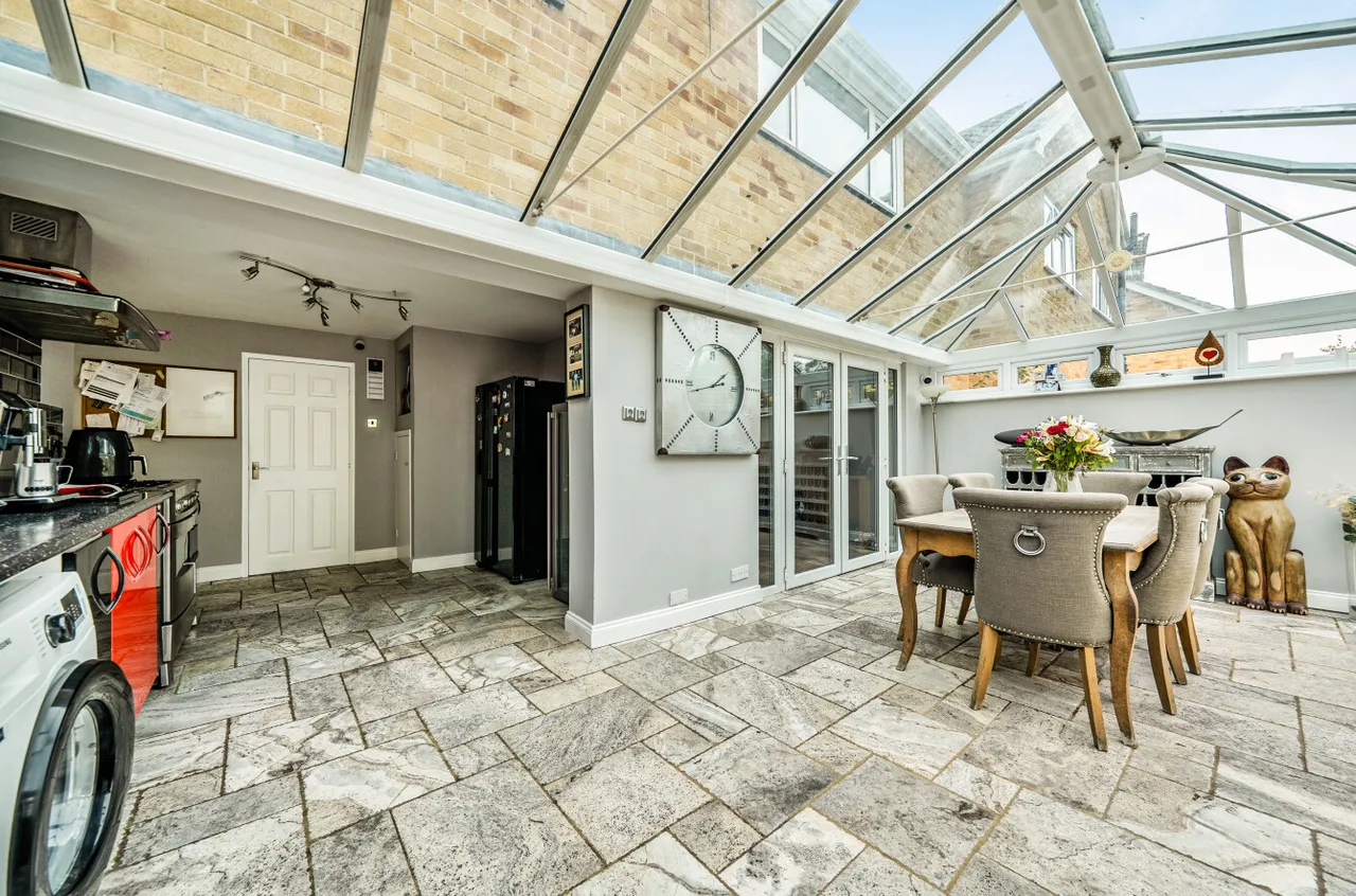 Sheridan Road, Frimley, GU16, photo 16