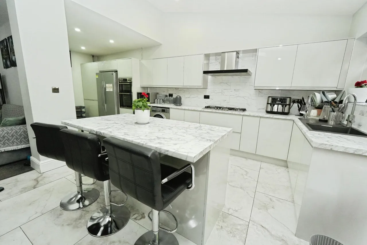 Perry Park Road, Rowley Regis, B65, photo 2
