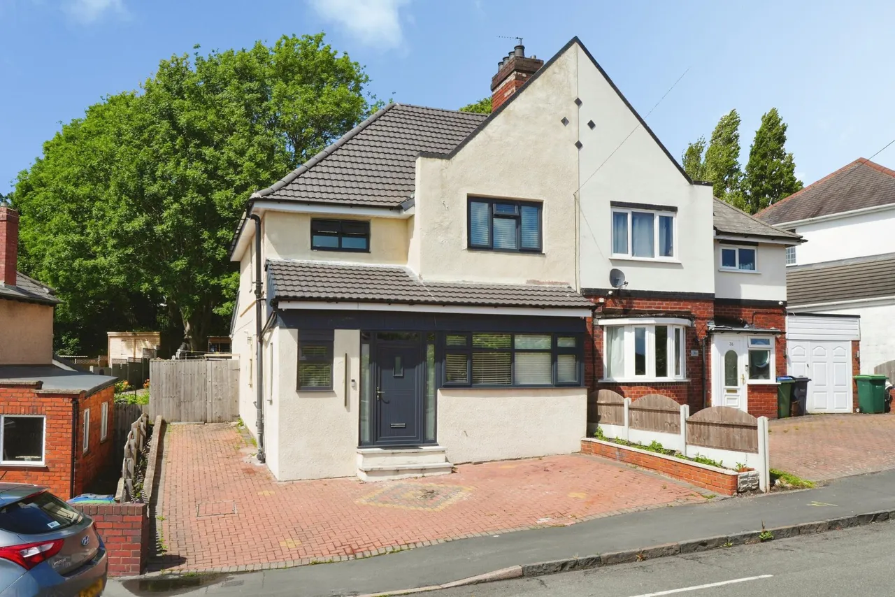 4 bed house for sale, Perry Park Road, Rowley Regis, B65
