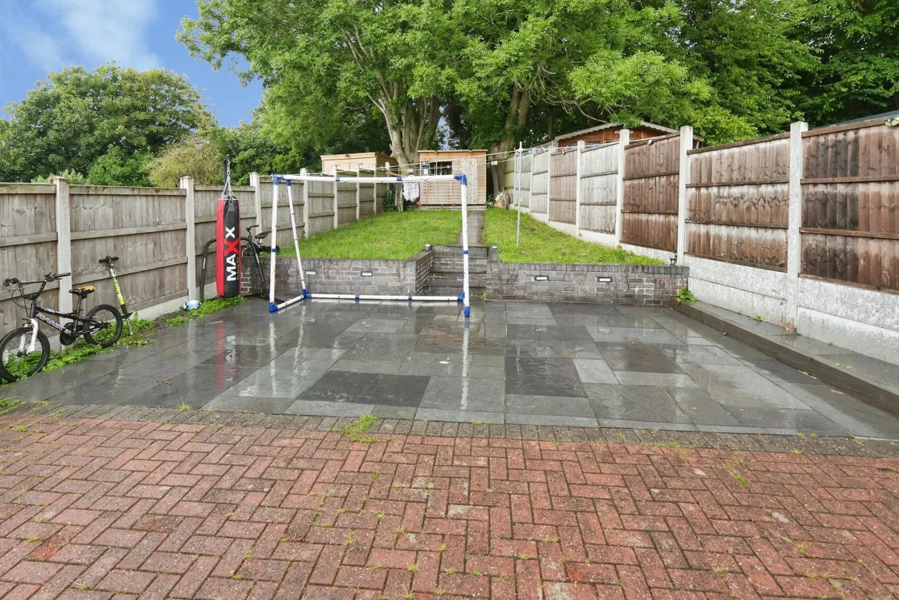 Perry Park Road, Rowley Regis, B65, photo 23