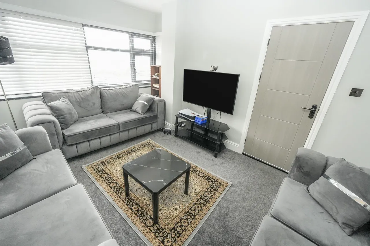 Perry Park Road, Rowley Regis, B65, photo 9