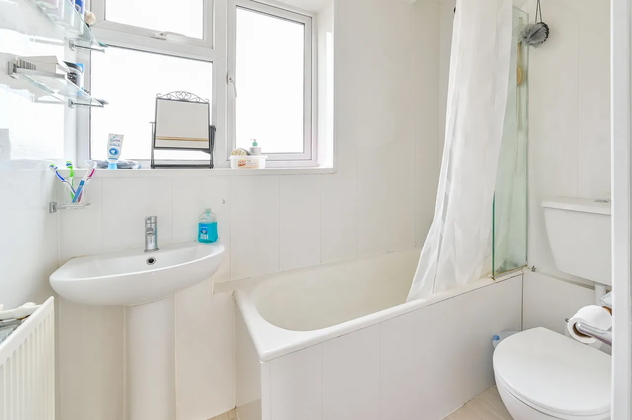 10 Fletcher House, Howard Road, London, photo 9