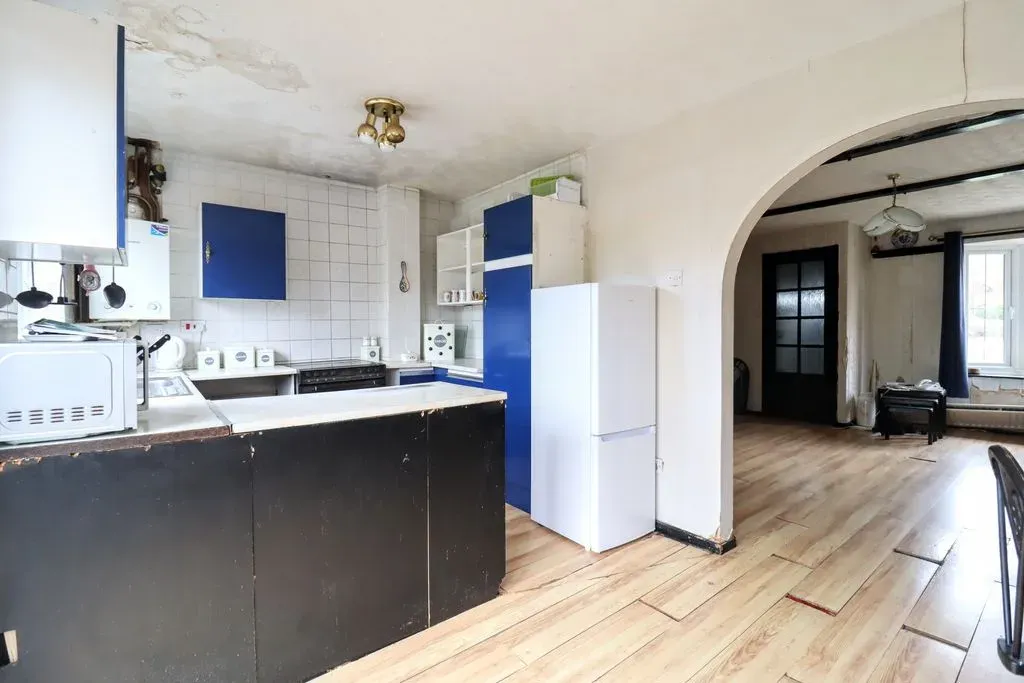 Perracombe, Furzton, Milton Keynes, Buckinghamshire, MK4 1EP, photo 3