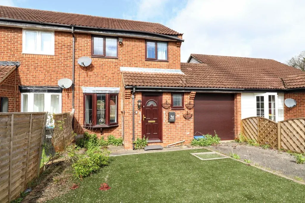 Perracombe, Furzton, Milton Keynes, Buckinghamshire, MK4 1EP, photo 11