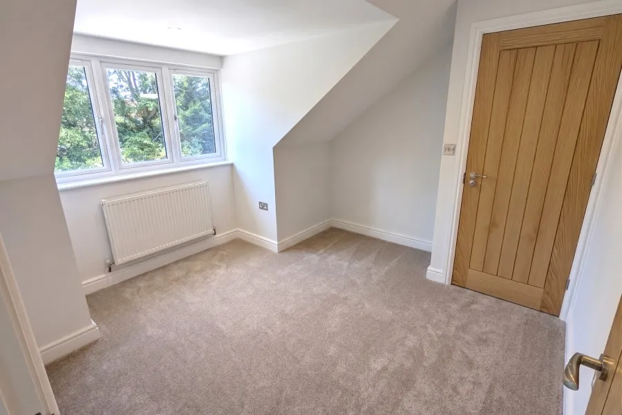 Fellow Green Road, Woking, GU24, photo 14