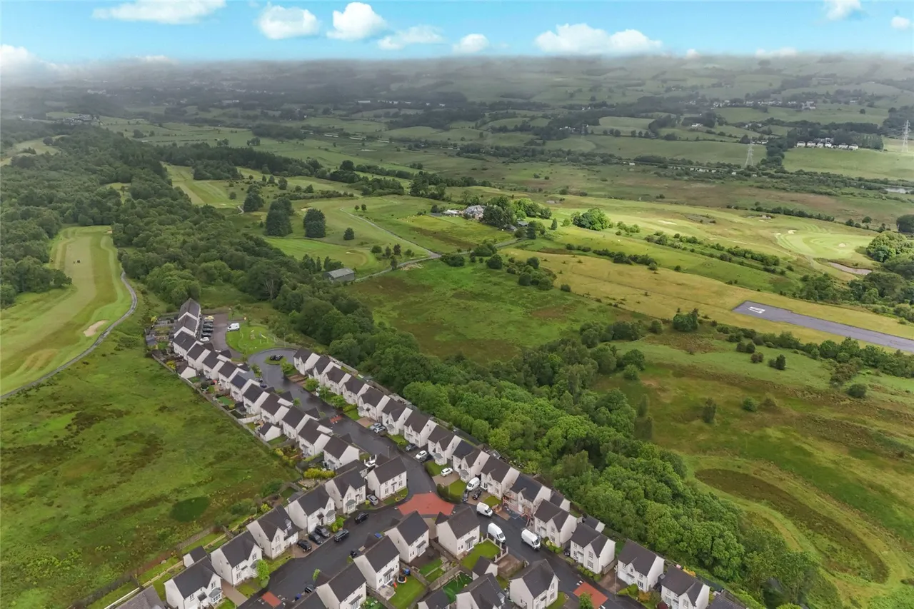 Kingsbarns Gardens, Cumbernauld, Glasgow, North Lanarkshire, G68, photo 24