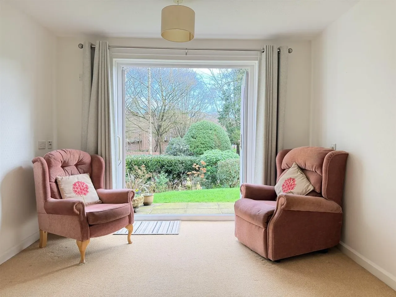 Jasmine Court, Horsham, West Sussex RH12 1AX, photo 2