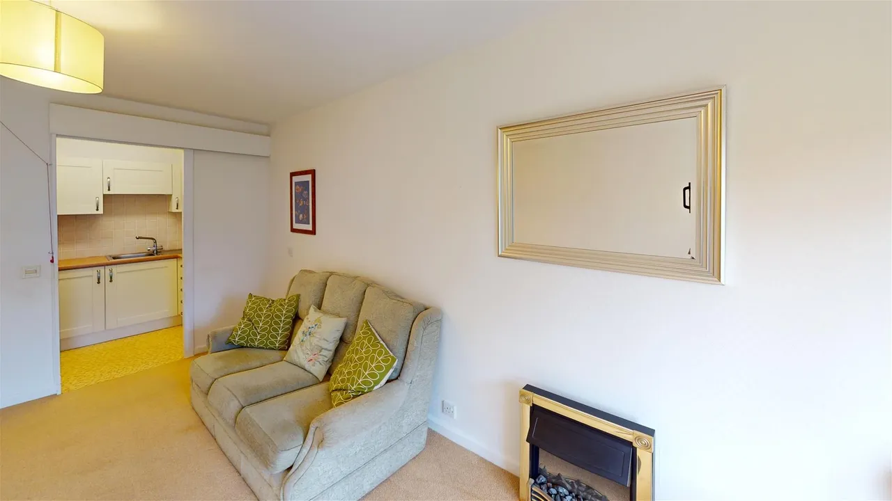 Jasmine Court, Horsham, West Sussex RH12 1AX, photo 4