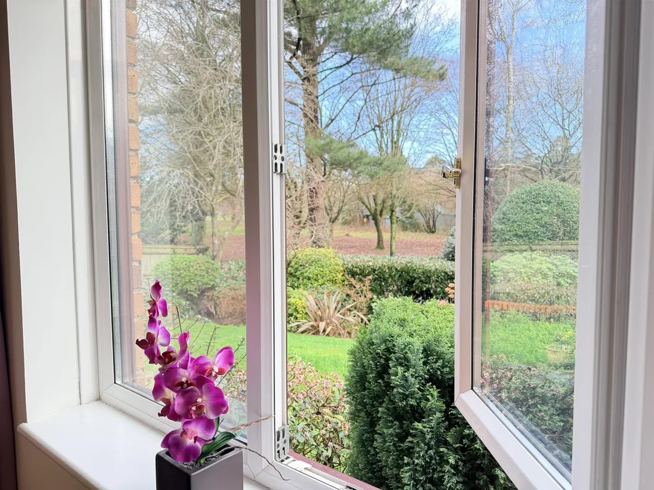 Jasmine Court, Horsham, West Sussex RH12 1AX, photo 12