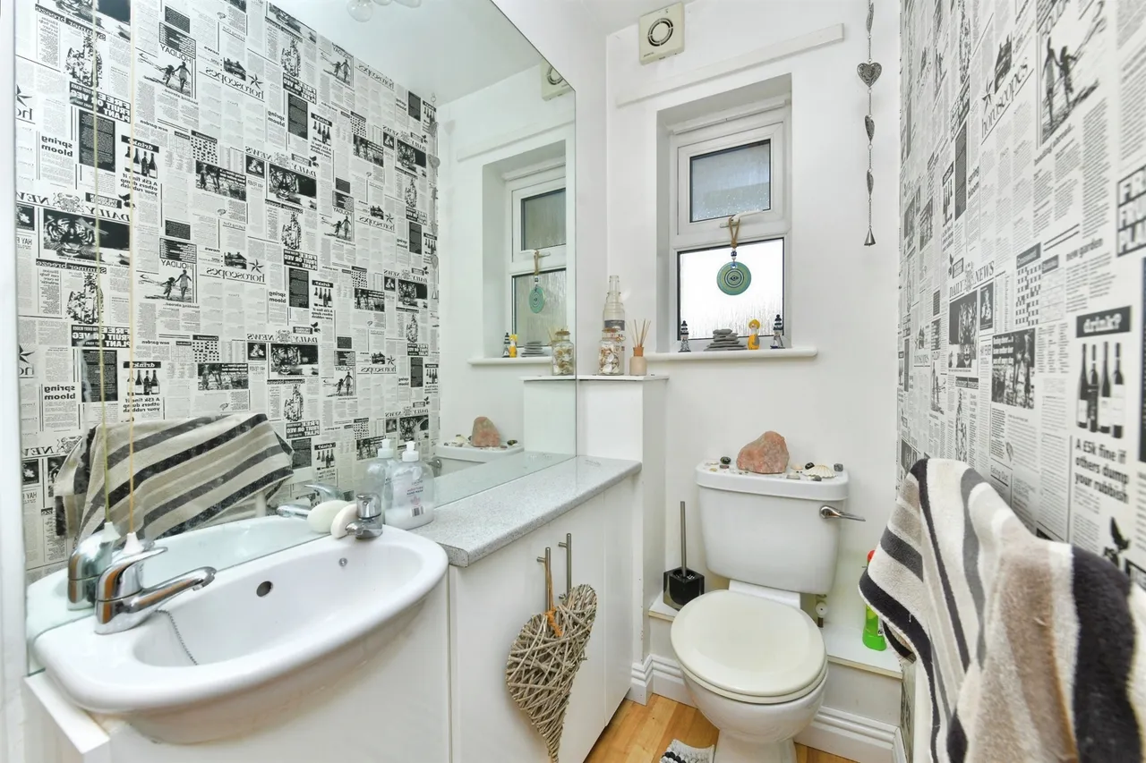Highglen Drive, Plympton, PL7, photo 13