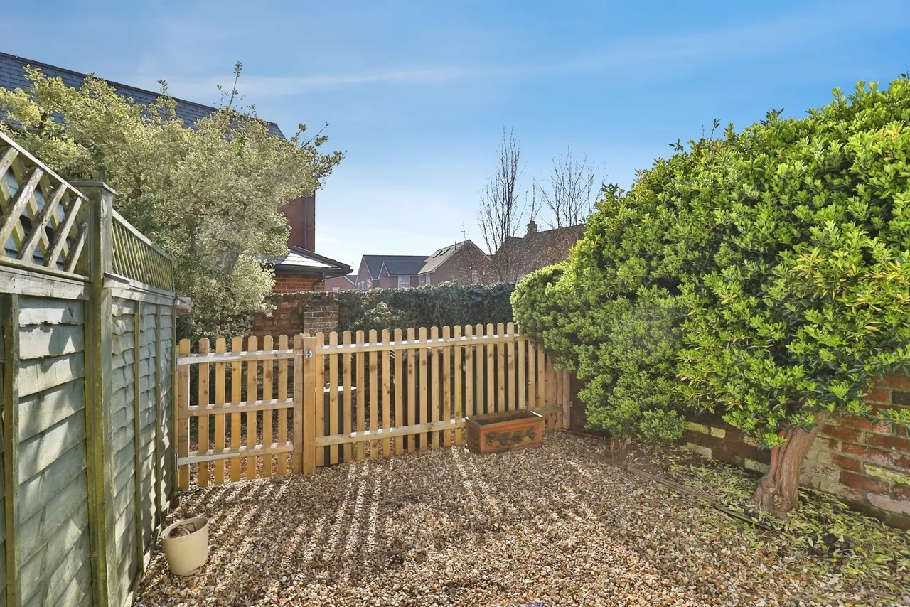 New Street, Ringwood, BH24, photo 11