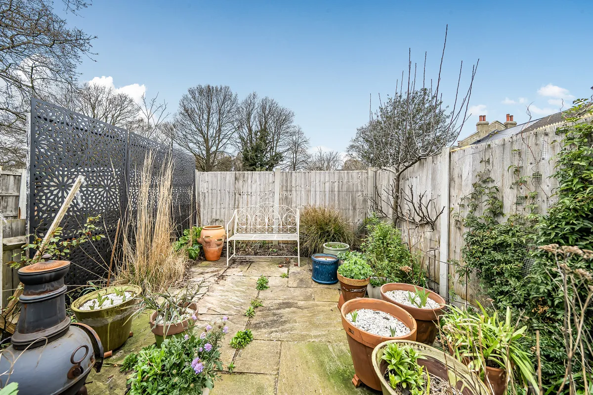 London, SE6 4UW, photo 12