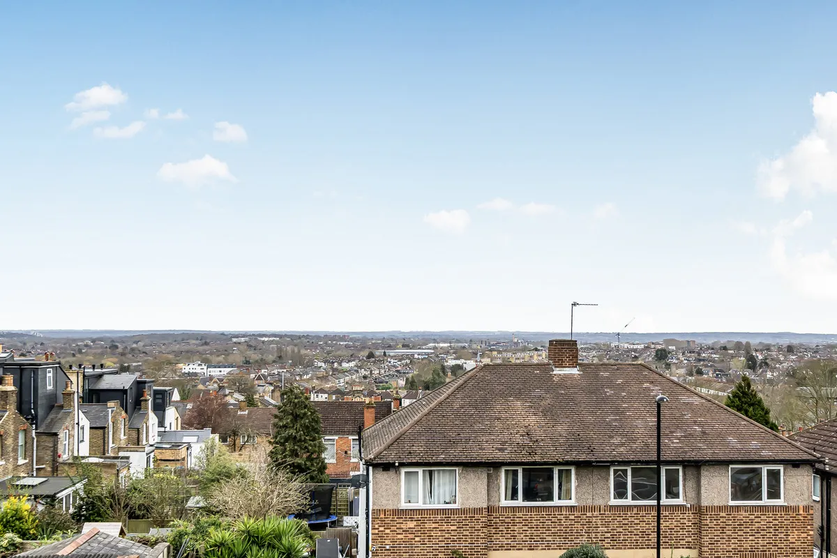 London, SE6 4UW, photo 14