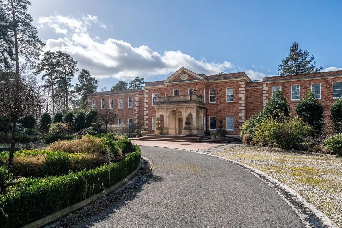 West Drive, Wentworth, GU25, photo 3