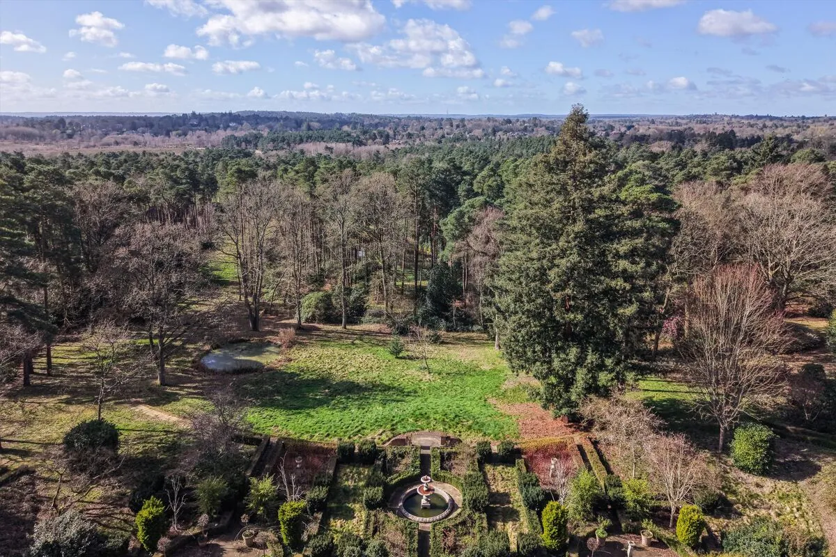 West Drive, Wentworth, GU25, photo 15
