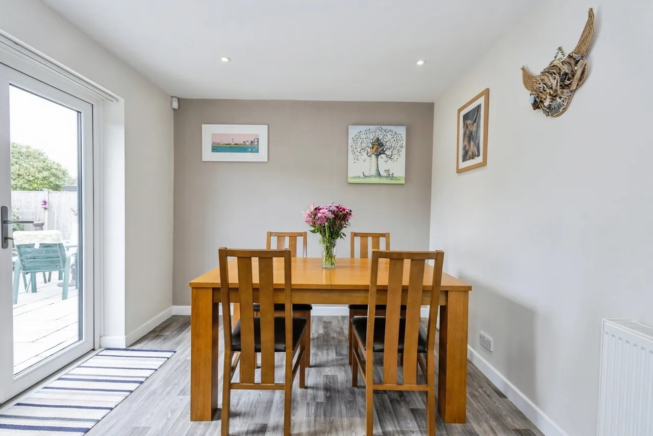 Eastoke Avenue, Hayling Island, PO11, photo 19