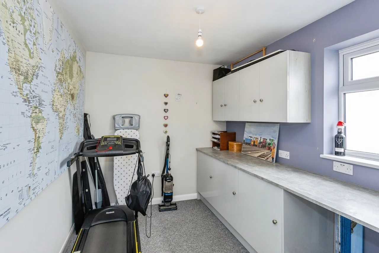 Eastoke Avenue, Hayling Island, PO11, photo 20