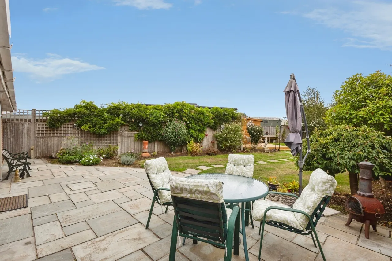 Eastoke Avenue, Hayling Island, PO11, photo 7