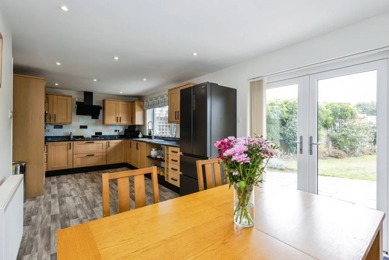 Eastoke Avenue, Hayling Island, PO11, photo 5