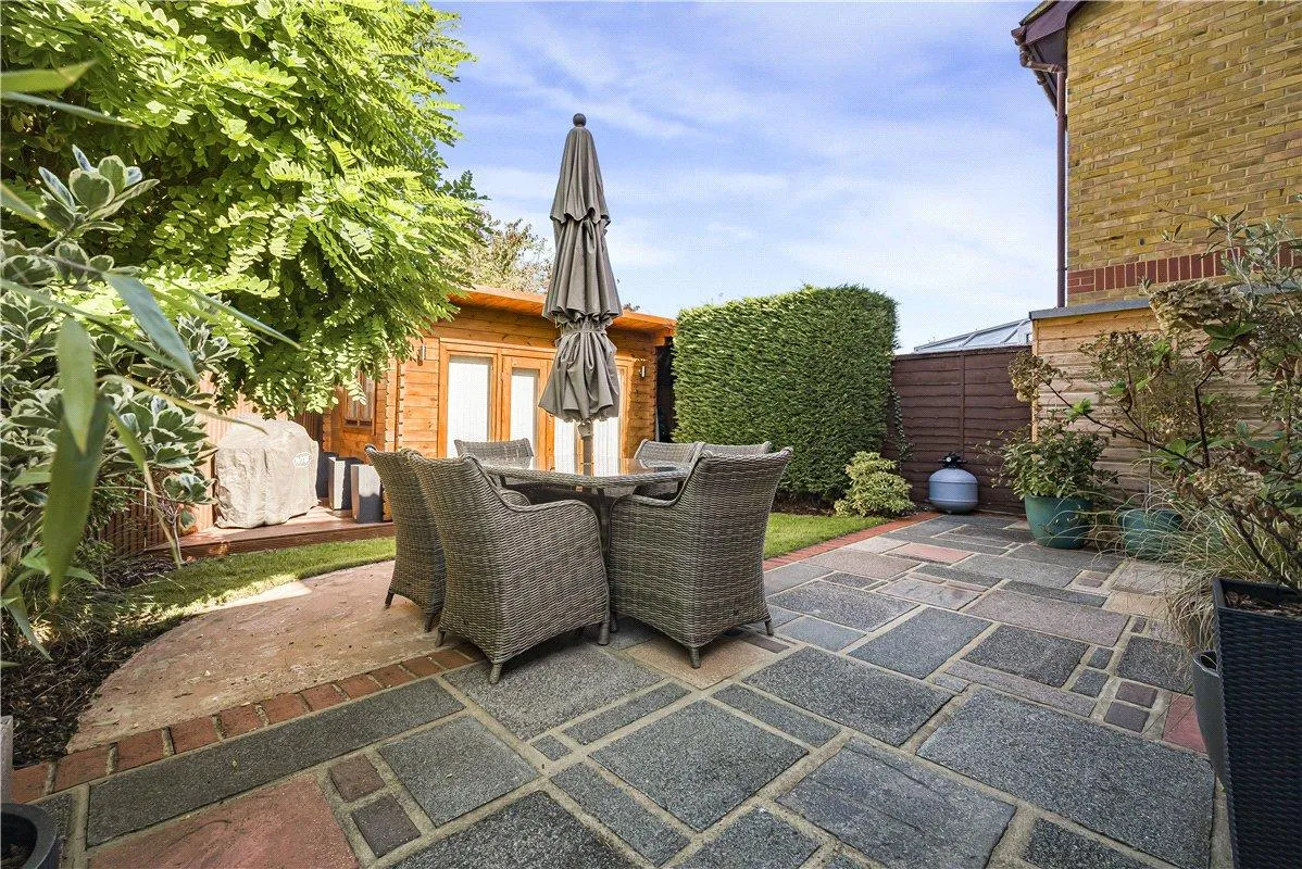 Limes Row, Farnborough Village, BR6, photo 14
