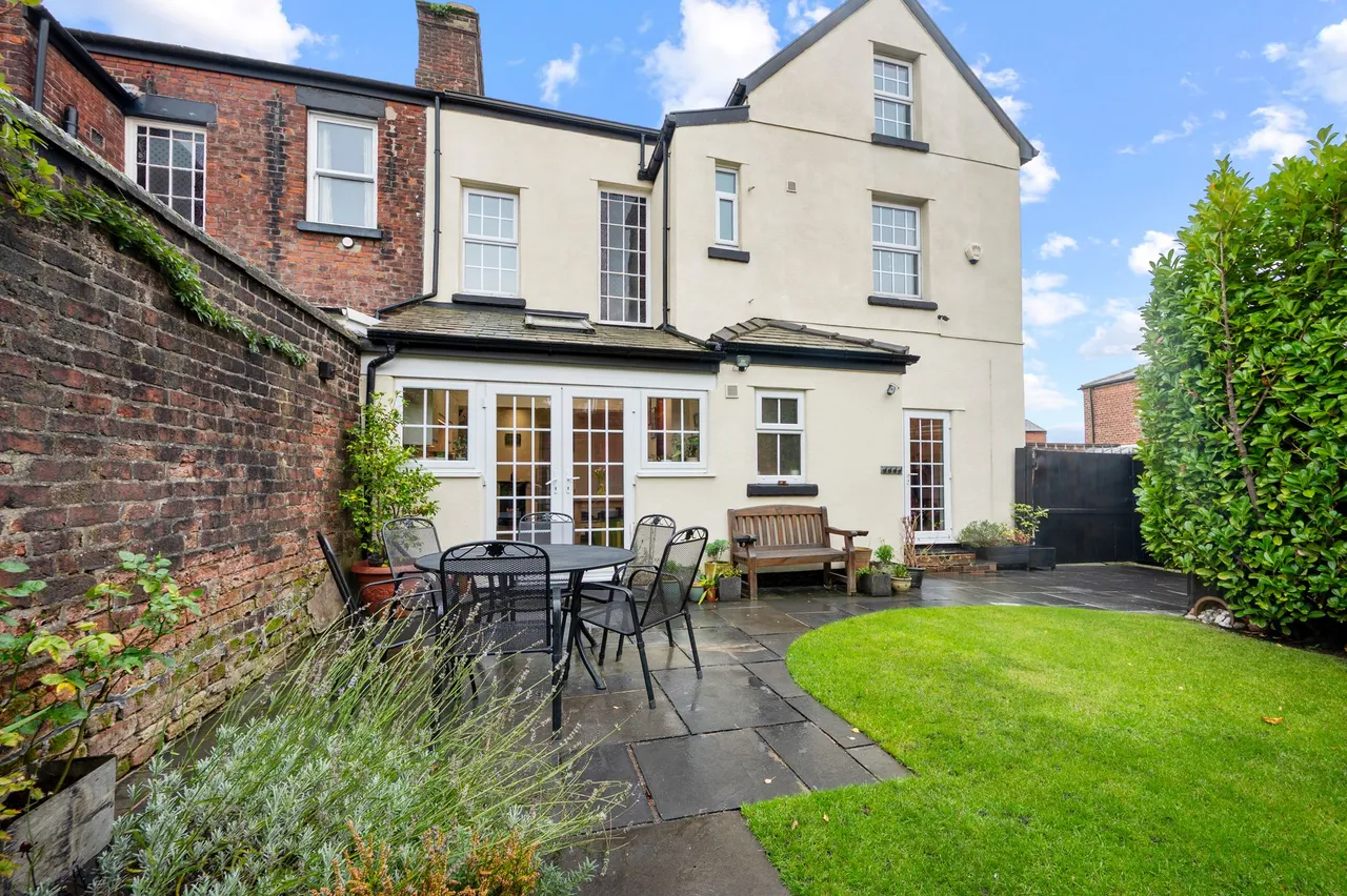 Windle Street, St. Helens, WA10, photo 54