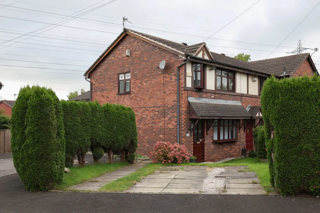 Murrayfield, Rochdale, OL11, photo 12