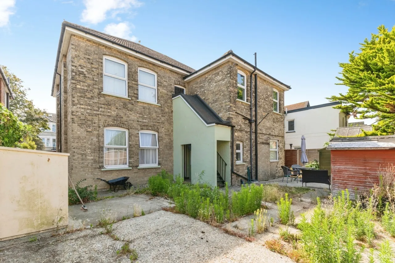 Alton Road, Clacton-on-Sea, Essex, CO15, photo 4