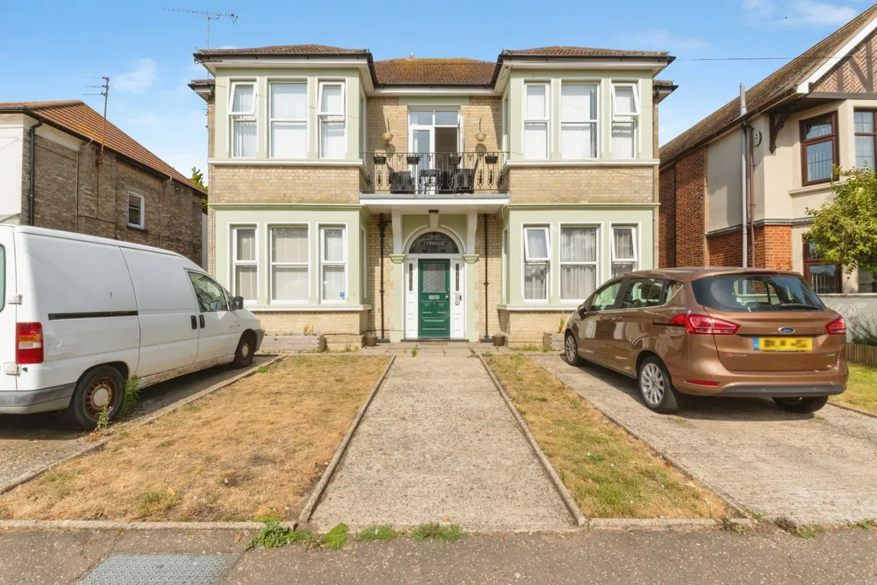 Alton Road, Clacton-on-Sea, Essex, CO15, photo 6