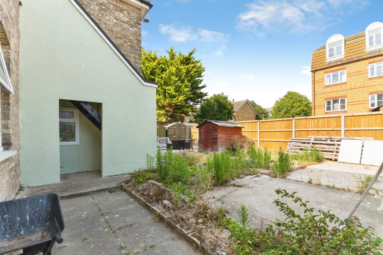 Alton Road, Clacton-on-Sea, Essex, CO15, photo 3