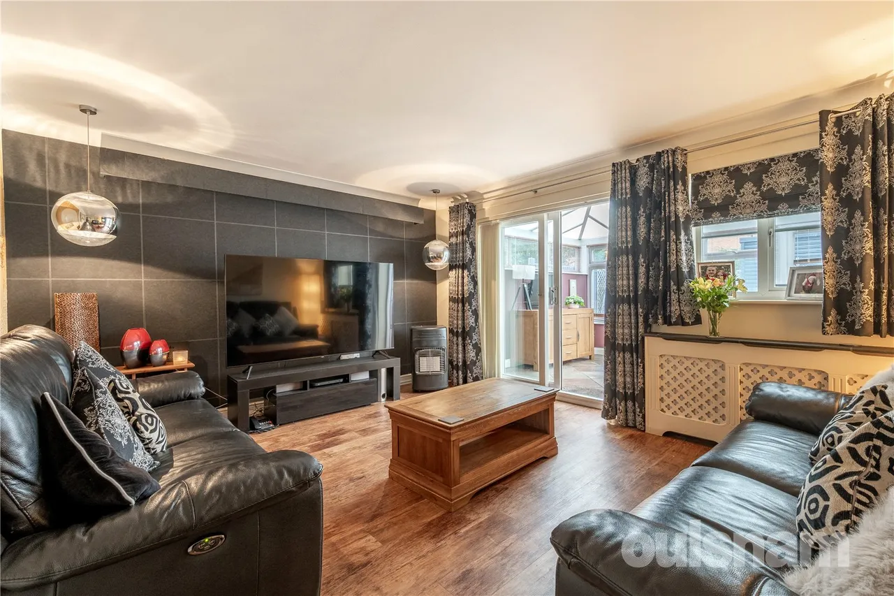 Offwell Close, Redditch, Worcestershire, B98 0FJ, photo 2