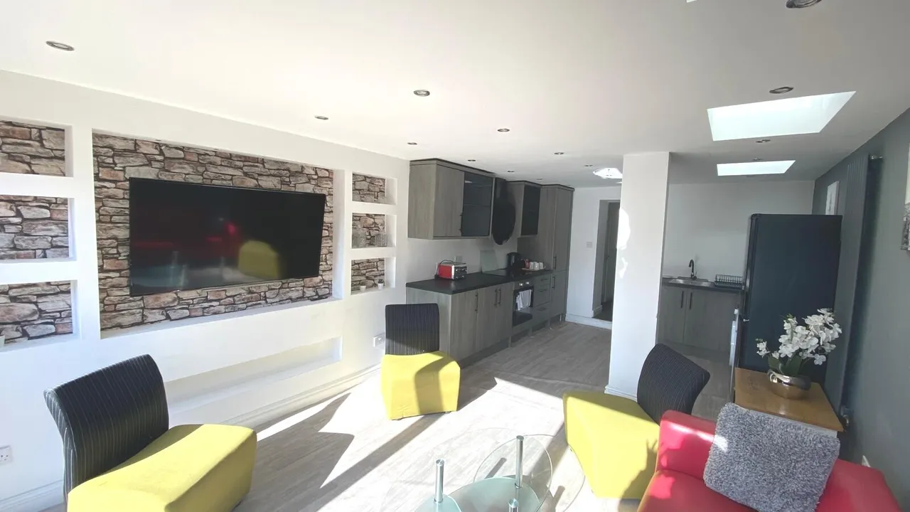 Watson Road, Cardiff, photo 11