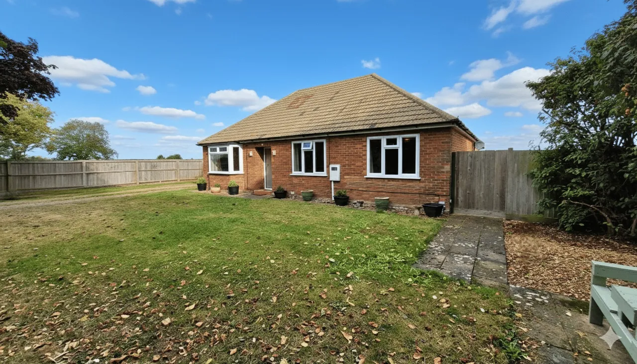 3 bed house for sale — South Drove, QUADRING, Spalding, PE11