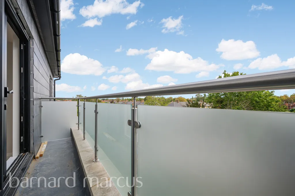 Hazelwood Avenue, Morden, SM4, photo 2