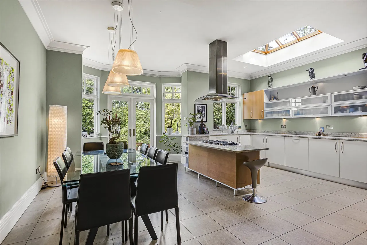 Crescent West, Hadley Wood, EN4 0EJ, photo 13