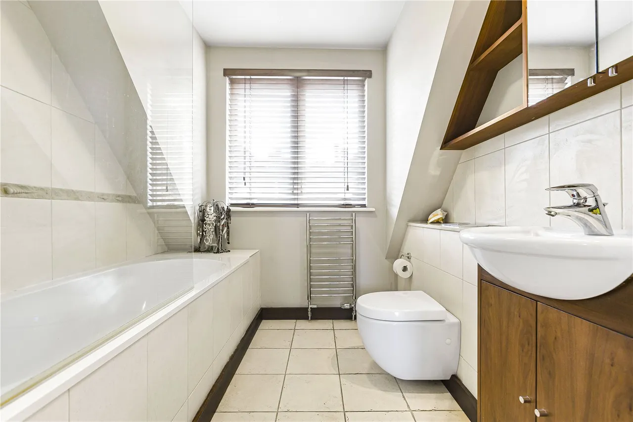 Crescent West, Hadley Wood, EN4 0EJ, photo 24