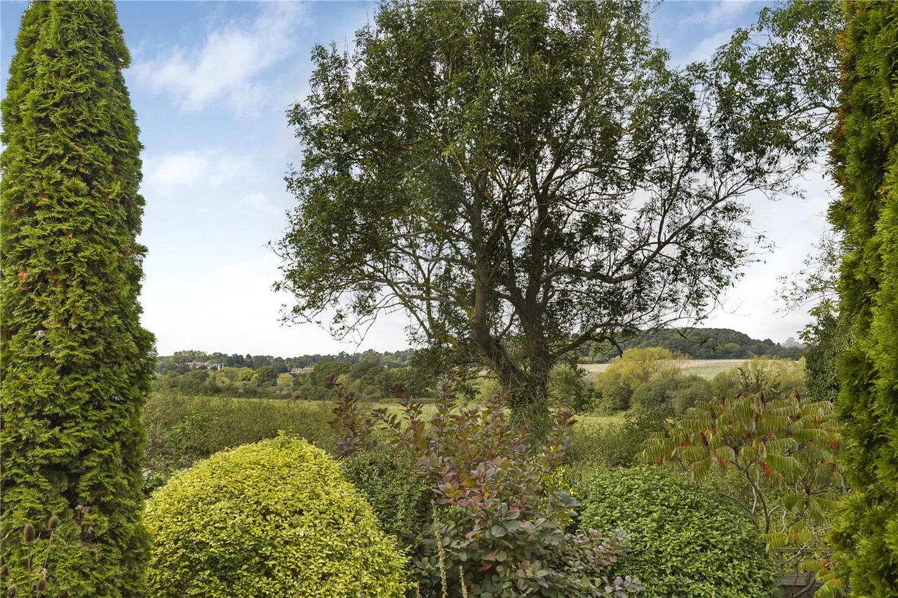 Crescent West, Hadley Wood, EN4 0EJ, photo 29