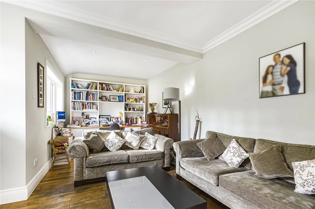 Crescent West, Hadley Wood, EN4 0EJ, photo 11