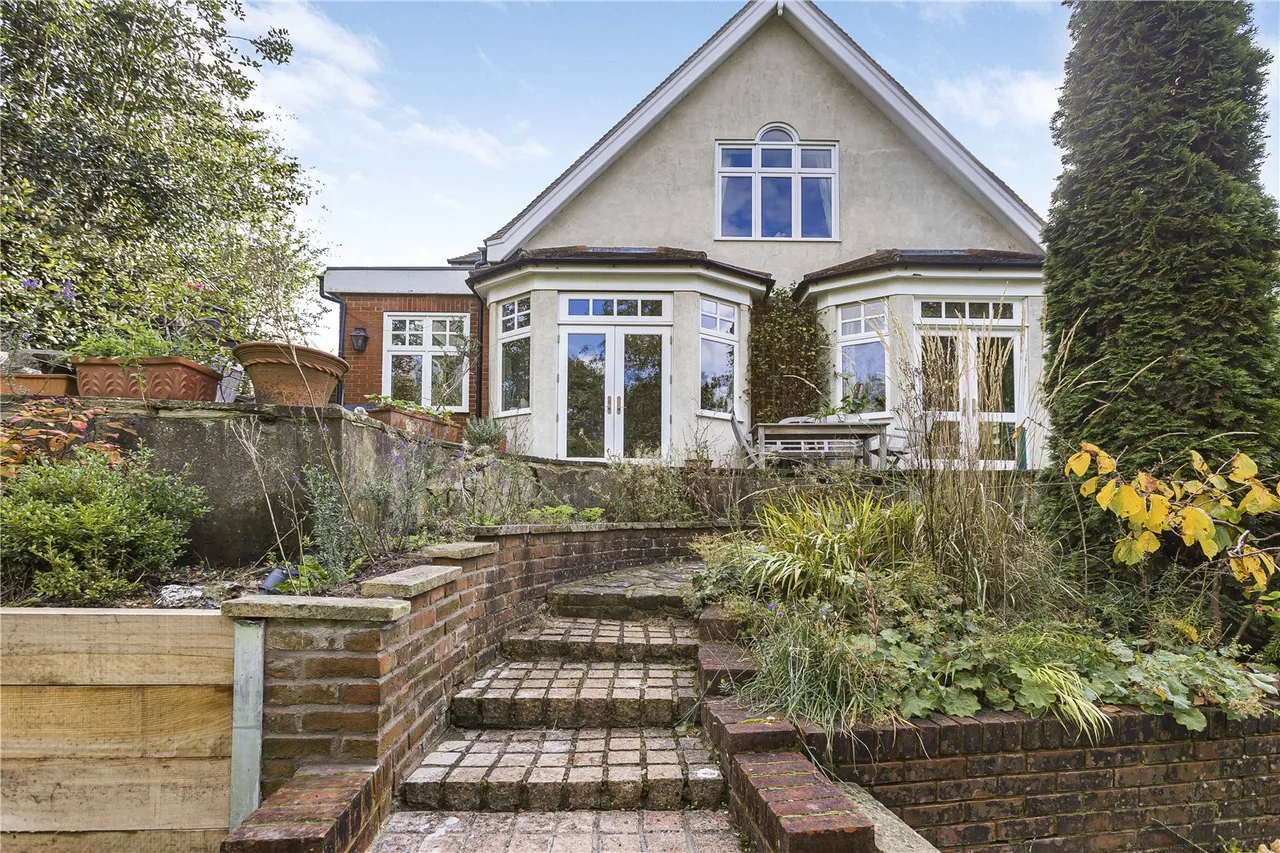 Crescent West, Hadley Wood, EN4 0EJ, photo 27