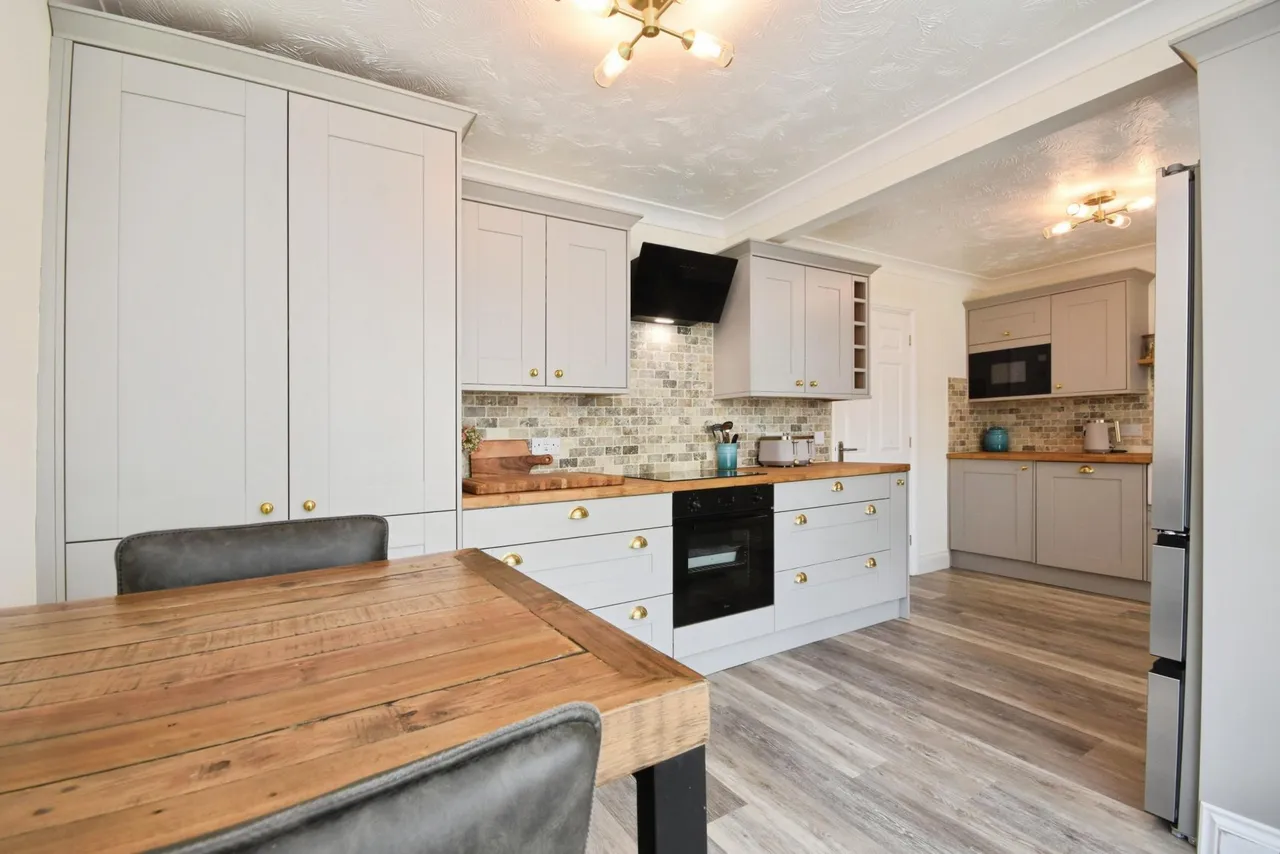 Manor Farm Close, Haverhill, CB9, photo 7