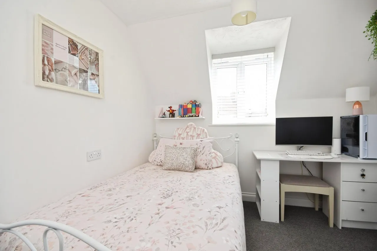 Manor Farm Close, Haverhill, CB9, photo 19