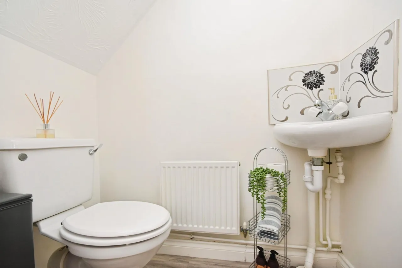 Manor Farm Close, Haverhill, CB9, photo 11