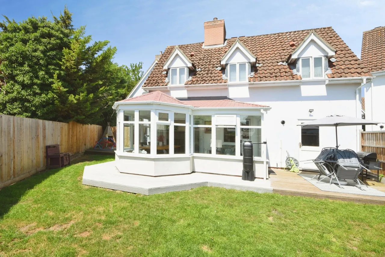 Manor Farm Close, Haverhill, CB9, photo 2