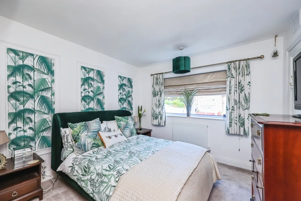 Farnborough Road, Clifton, NG11, photo 14